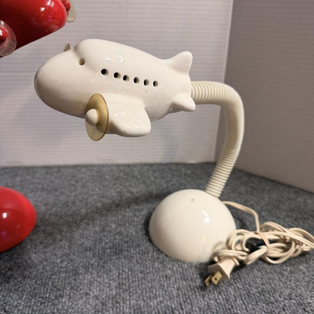 Vintage Airplane Desk Lamp Set Of 2 Red White Gooseneck Plug In Kids Room Taiwan - Picture 2 of 16